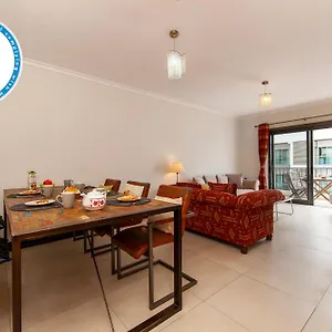 Apartamento B04 - Luxury 2 Bed W Terrace Pool, Lagos