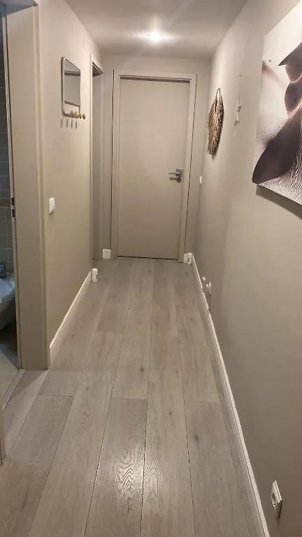 Lagos Accomodation Rooms 0*,